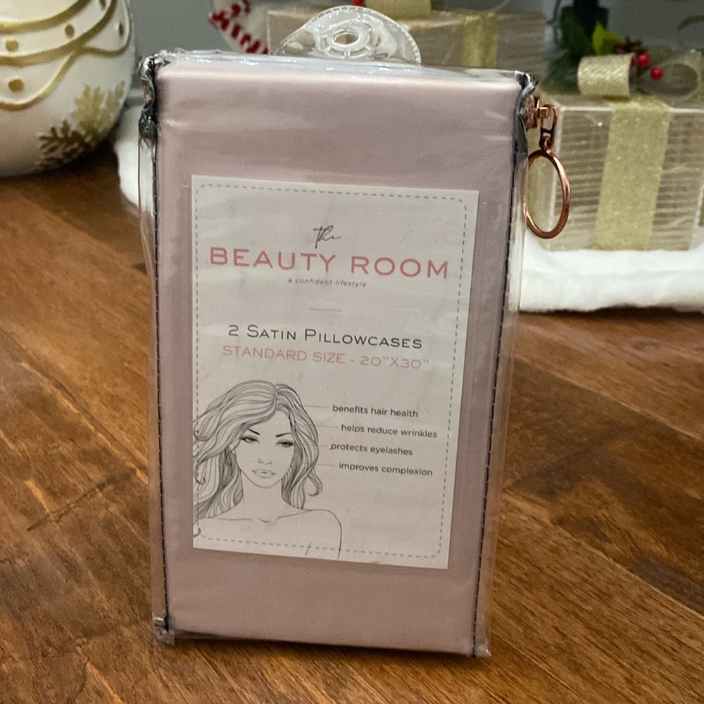 Satin Pillowcase Set Pink Standard size NEW